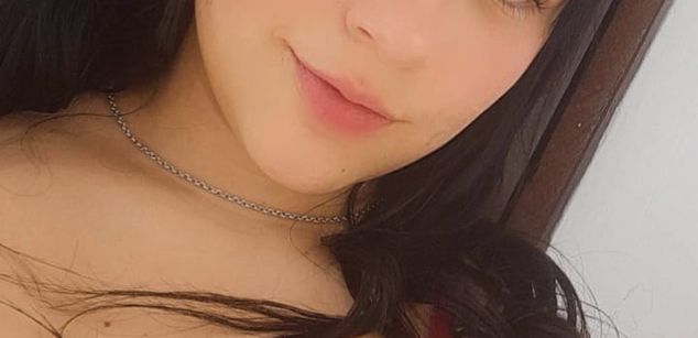 Model - Amy Ferreira bigboobs