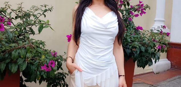 Model - KatherinJohns COLOMBIA