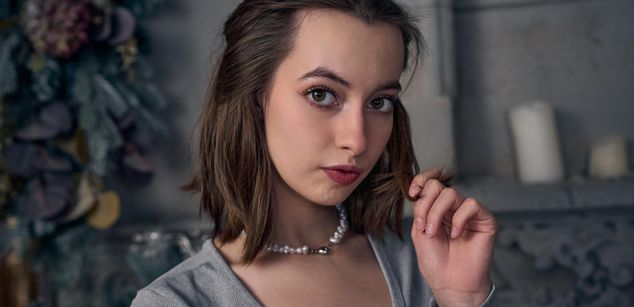 Model - Nicky Summer feet