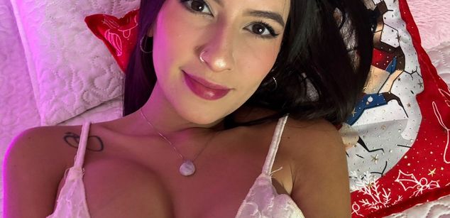 Model - Luna Carter Slave