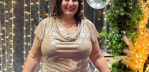 Model - Selene mature