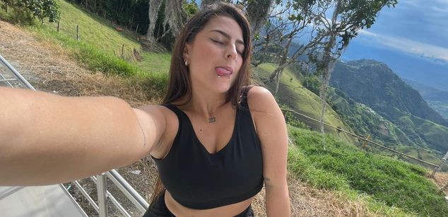 Model - Mia_fox3 bigboobs