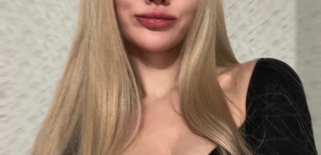 Model - Miss Kiki femdom