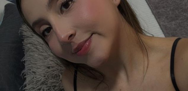 Model - KimConnorr pussy