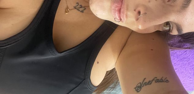 Model - Mia_fox3 bigboobs