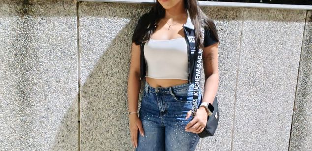 Model - Emily_and_Zac deepthroat