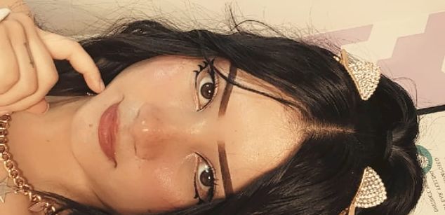 Model - Martina Wolf pussy