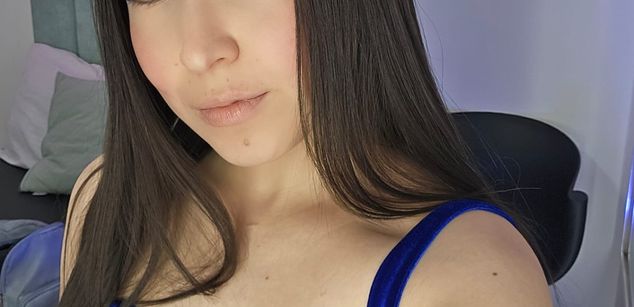 Model - VioletteStarr cum