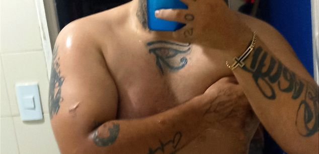 Model - Joel_Salazar pussy