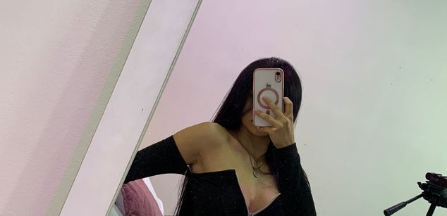 Model - Kim Luna teen