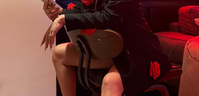 Model - VictoriaLane young