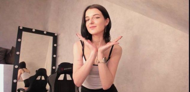 Model - LynnMartin nipples