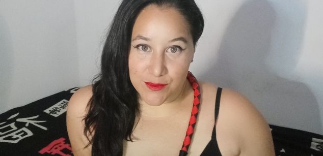 Model - Madeline Sade hairypussy