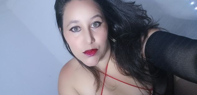 Model - Madeline Sade hairypussy