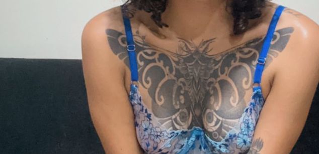 Model - SilvanaOwen WEBCAM