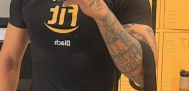 Model - Evan Velvet feet