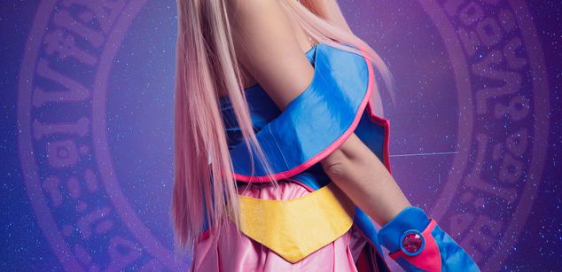 Model - BellaBlack sph