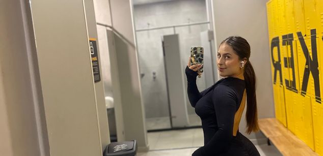 Model - Mia_fox3 bigboobs