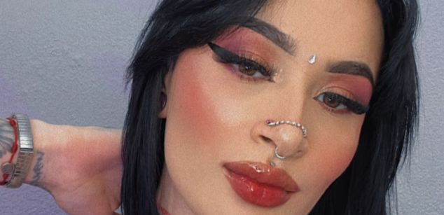 Model - Madisson Paytonh legs