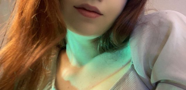 Model - Melissa bigass