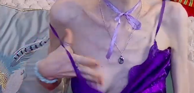 Model - Kittyraine dancing