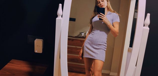 Model - VelvetNika goddess