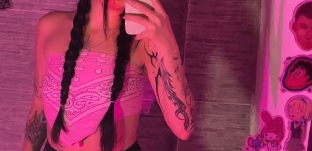 Model - Bad.Dixxxe Dominant