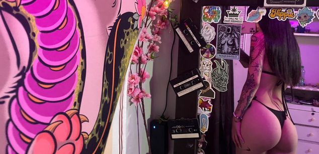 Model - Bad.Dixxxe Dominant