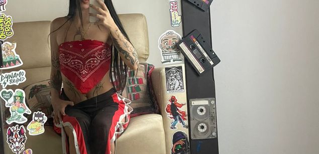 Model - Bad.Dixxxe Dominant