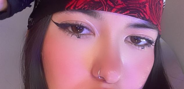 Model - Bad.Dixxxe Dominant