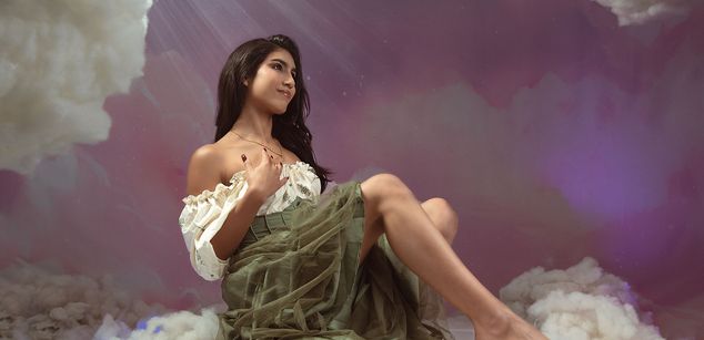 Model - Luciana squirt