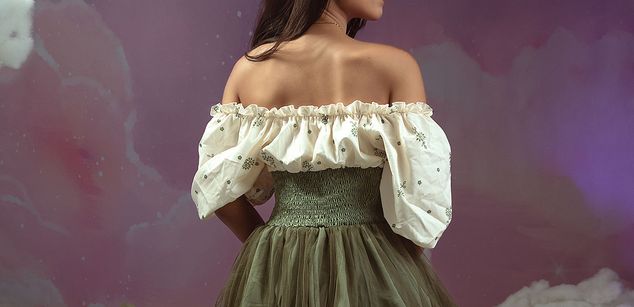 Model - Luciana squirt