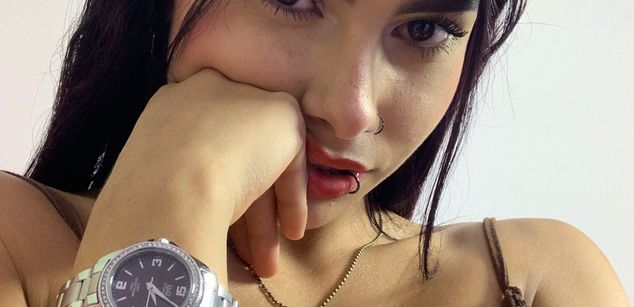 Model - Kim Luna teen