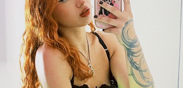 Model - SerenaBrowne femdom