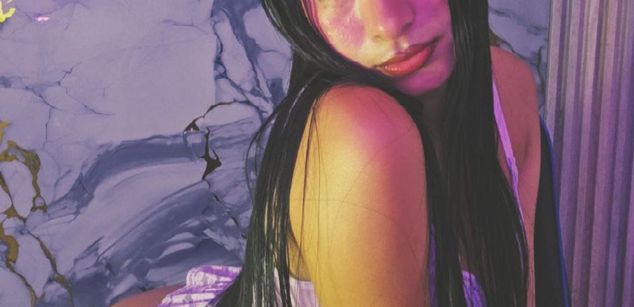 Model - LissaWild submissive