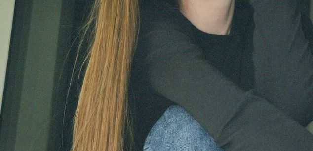 Model - Ellya natural