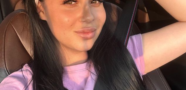 Model - bethany sissy