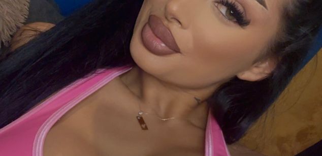 Model - SashaBae teen