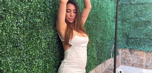 Model - Freyaravenwo lady