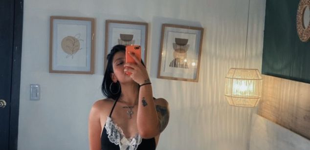 Model - Cata scott humiliation