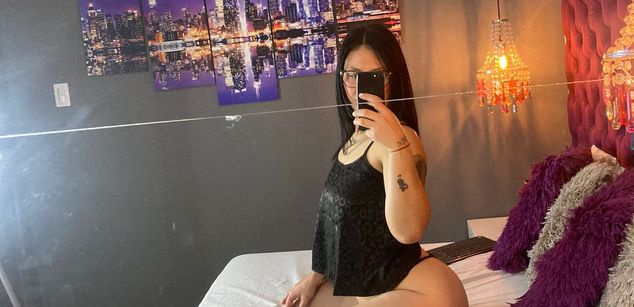 Model - Cata scott humiliation