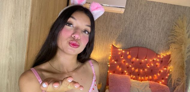 Model - michelldilucas saliba