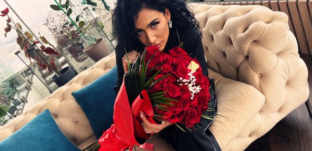 Model - DenniseTaylor findom