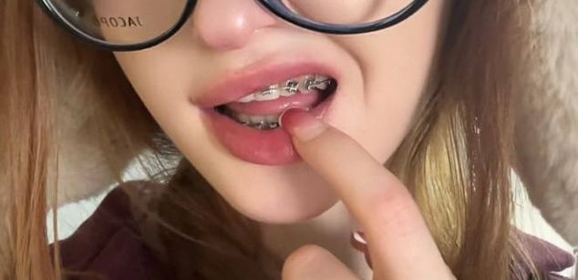 Model - LuxXAngel cutie