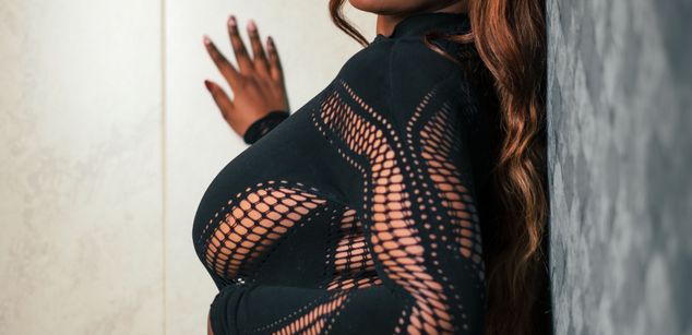 Model - JadeHills passion