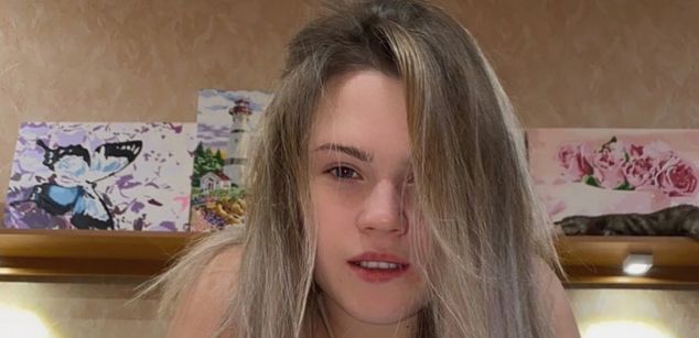 Model - ElseaBloom bdsm