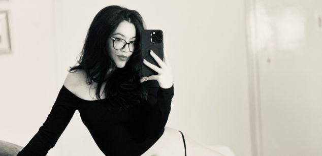 Model - ThrianaOlson bigass