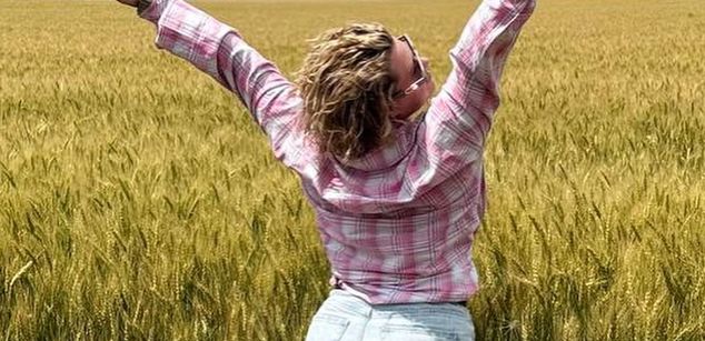 Model - ElseaBloom bdsm