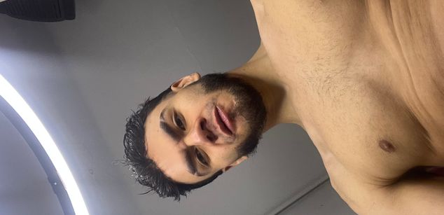 Model - Ryan695 smoke