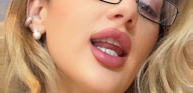 Model - PalomaOdette mistress